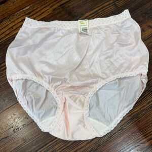 Maidenform Vintage NWT baby Pink Lace Trim Granny Panties Underwear Sz 7